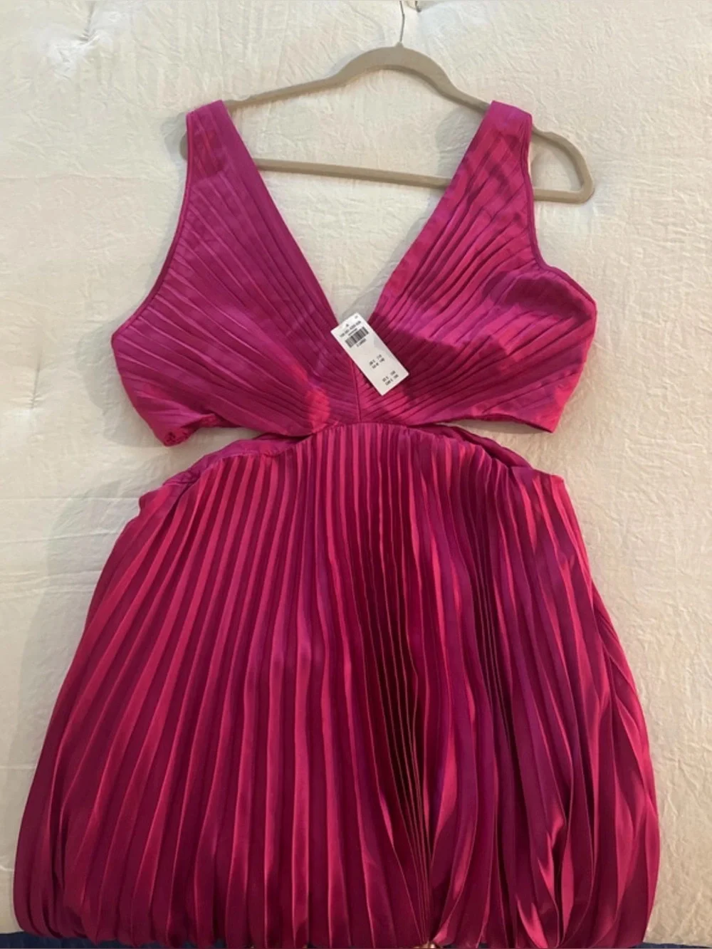 Abercrombie long pink cutout pleated dress